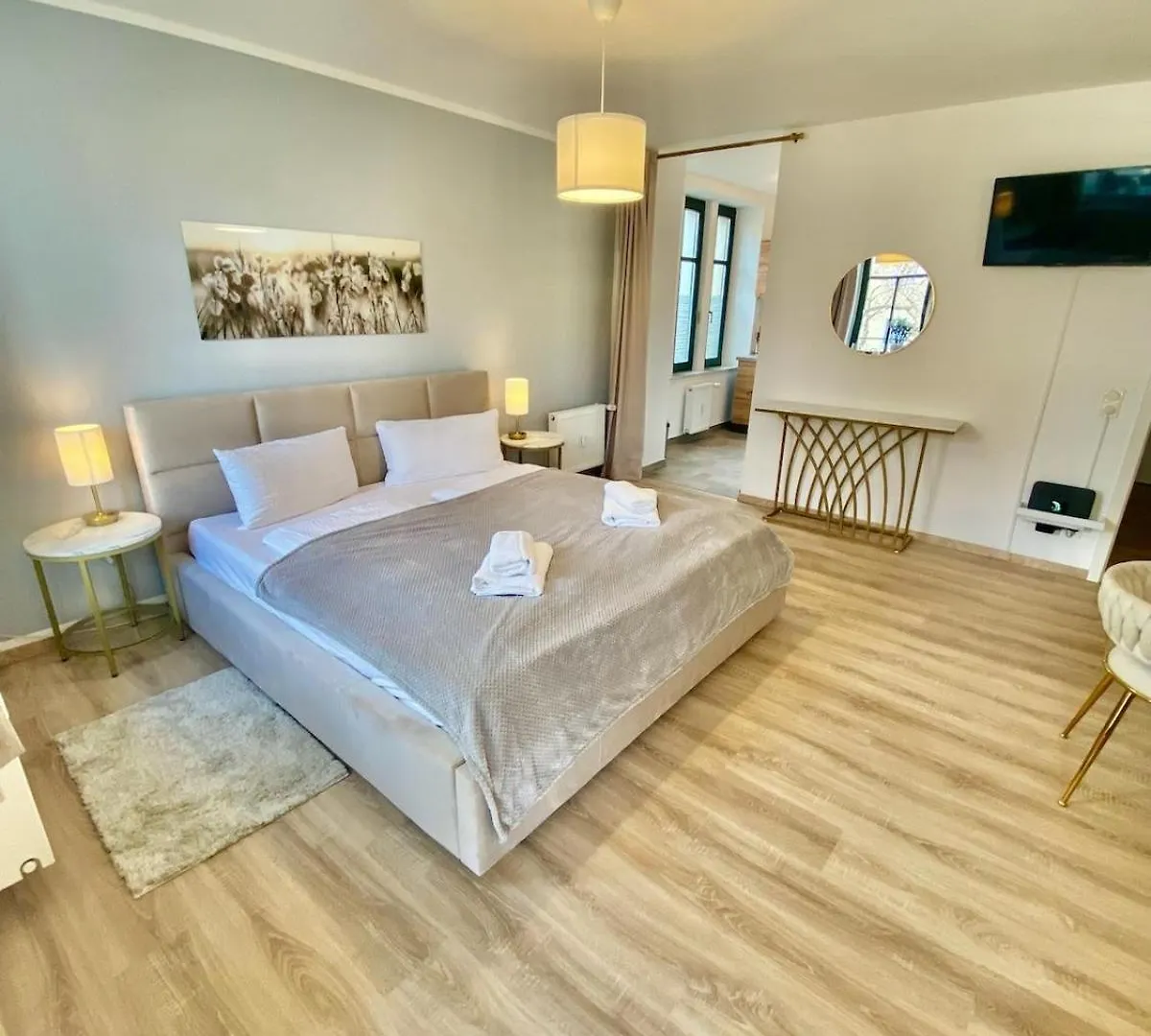 Stylish City Apartment Dresden-Cotta With Balcony  Drezno