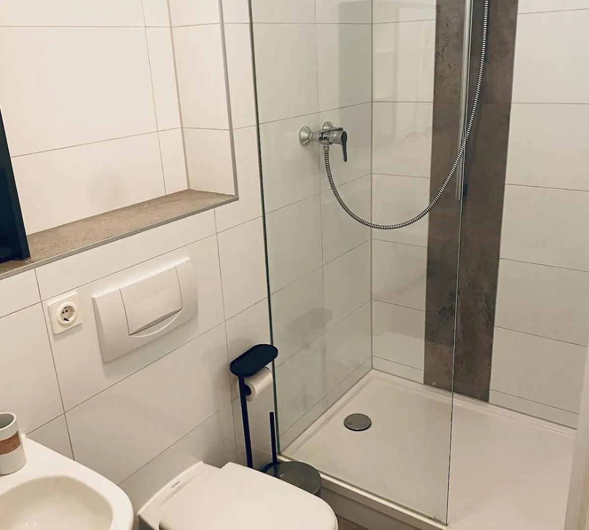 Stylish City Apartment Dresden-Cotta With Balcony